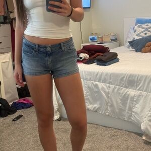 vintage levi’s low rise denim shorts